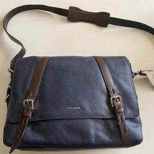 COLE HAAN Pebble Grain Navy Blue Leather Laptop Messenger Bag.